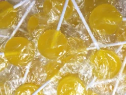 Small Flat Yellow Lollipops 1kg