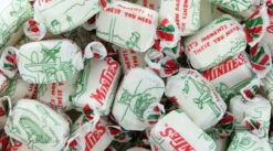 Allens Minties Allen's 1kg -CONFECTIONERY WORLD Shop minties loose allens 48628.1698962118